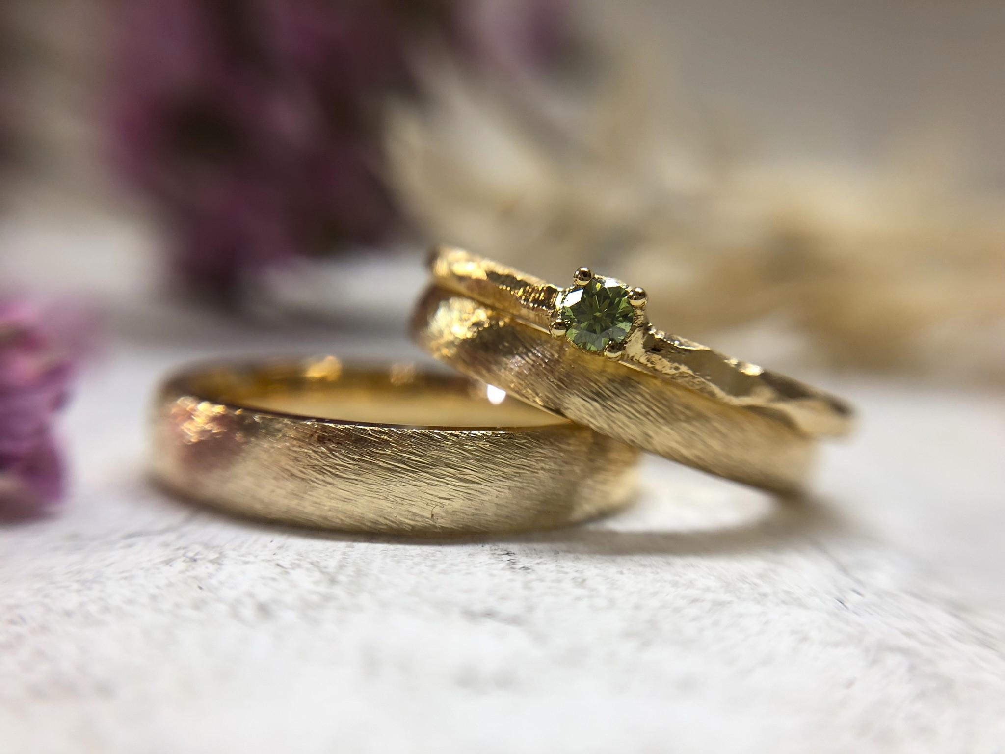 Absolut klassische Düne-Trauringe mit Vorsteckring Olivi